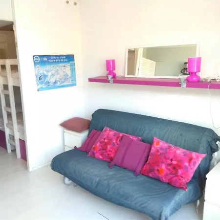 4 Personnes A Piau-engaly Avec Balcon Et Vue Sur Pistes - Fr-1-457-210